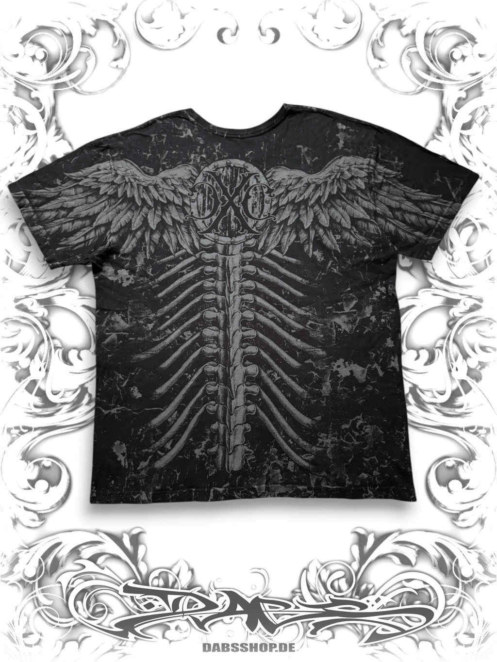 Xtreme Couture Winged Skull 2000s T-Shirt