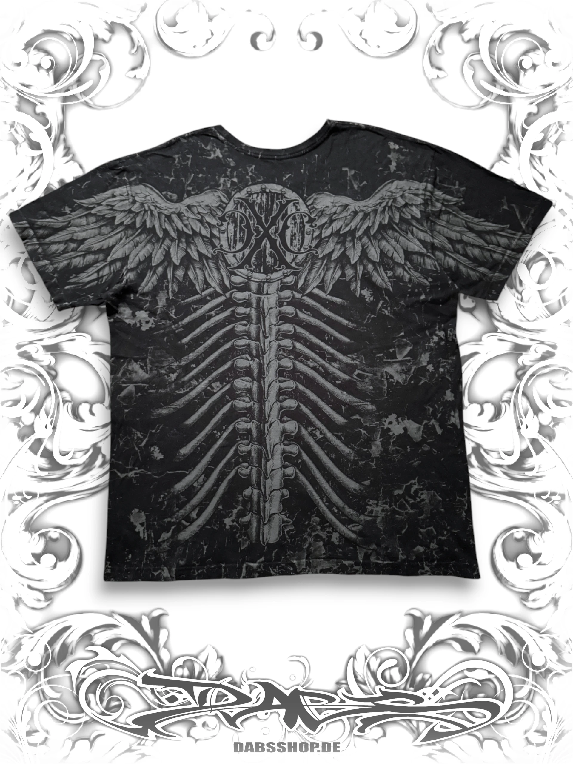 Xtreme Couture Winged Skull 2000s T-Shirt