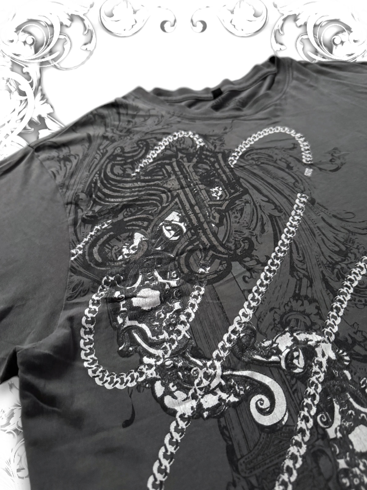 Southpole Rosary Cross Chain Grunge T-Shirt