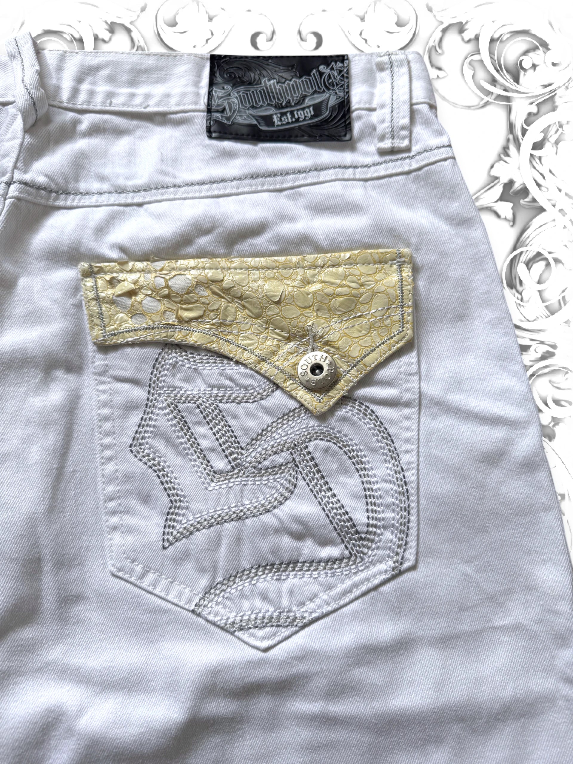Southpole Silver Tab Reptile Texture Baggy Jorts