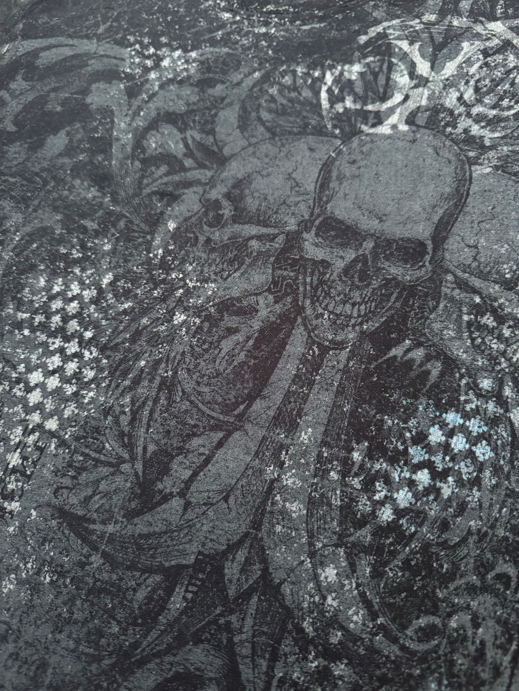 Xtreme Couture Triple Skull Grunge Shirt