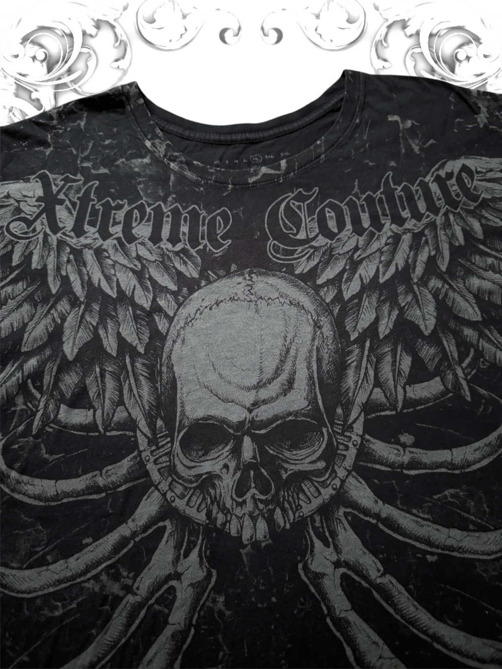 Xtreme Couture Winged Skull 2000s T-Shirt