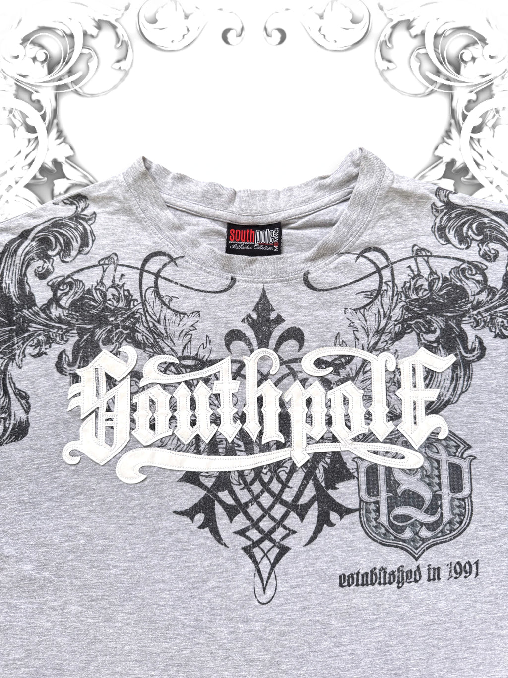Southpole Authentic Collection Embroidered 2000s T-Shirt