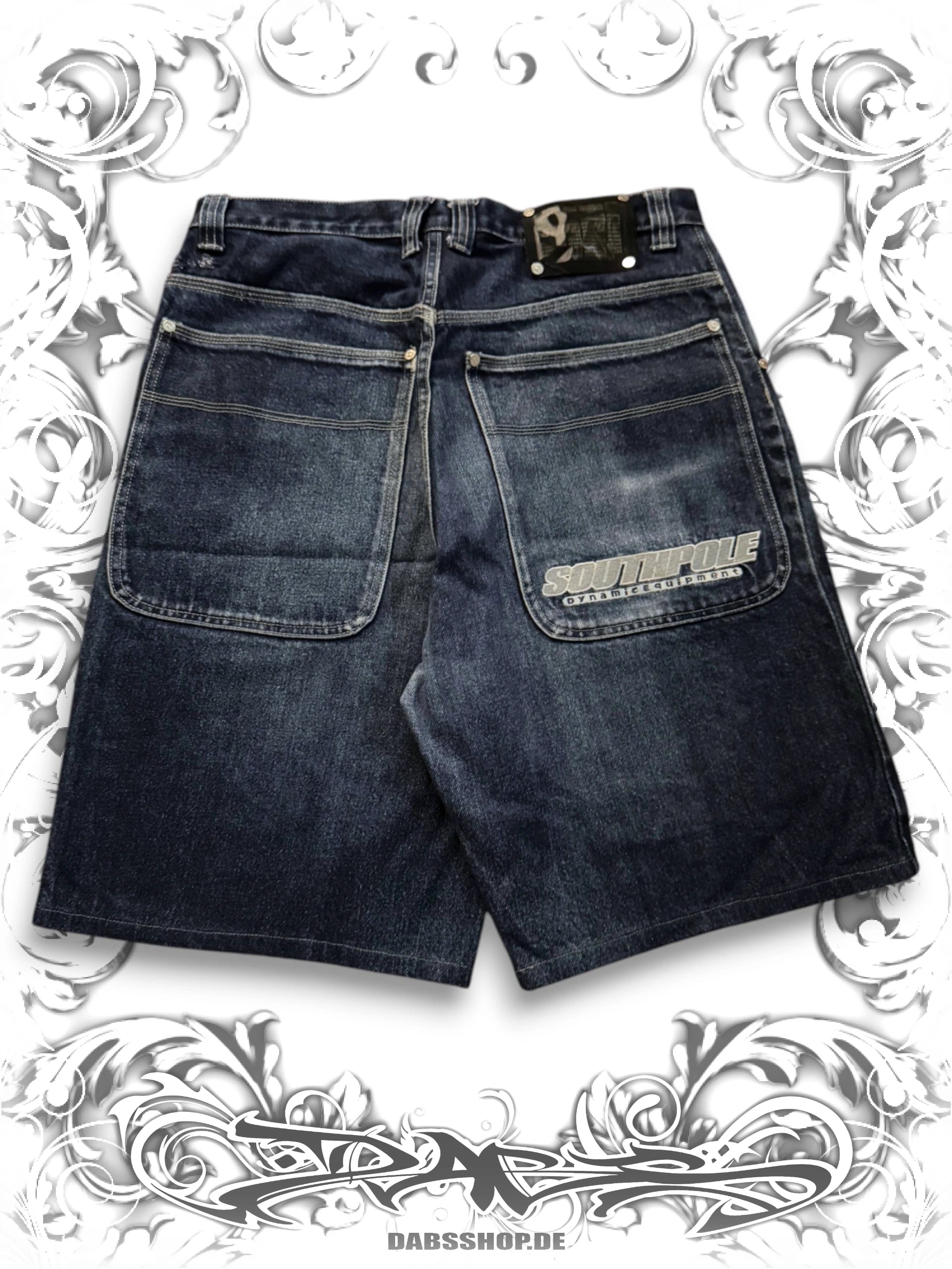 Southpole Dynamic Equipment Baggy Vintage Denim Shorts with big JNCO-like backpockets in 2000s Hip Hop Style