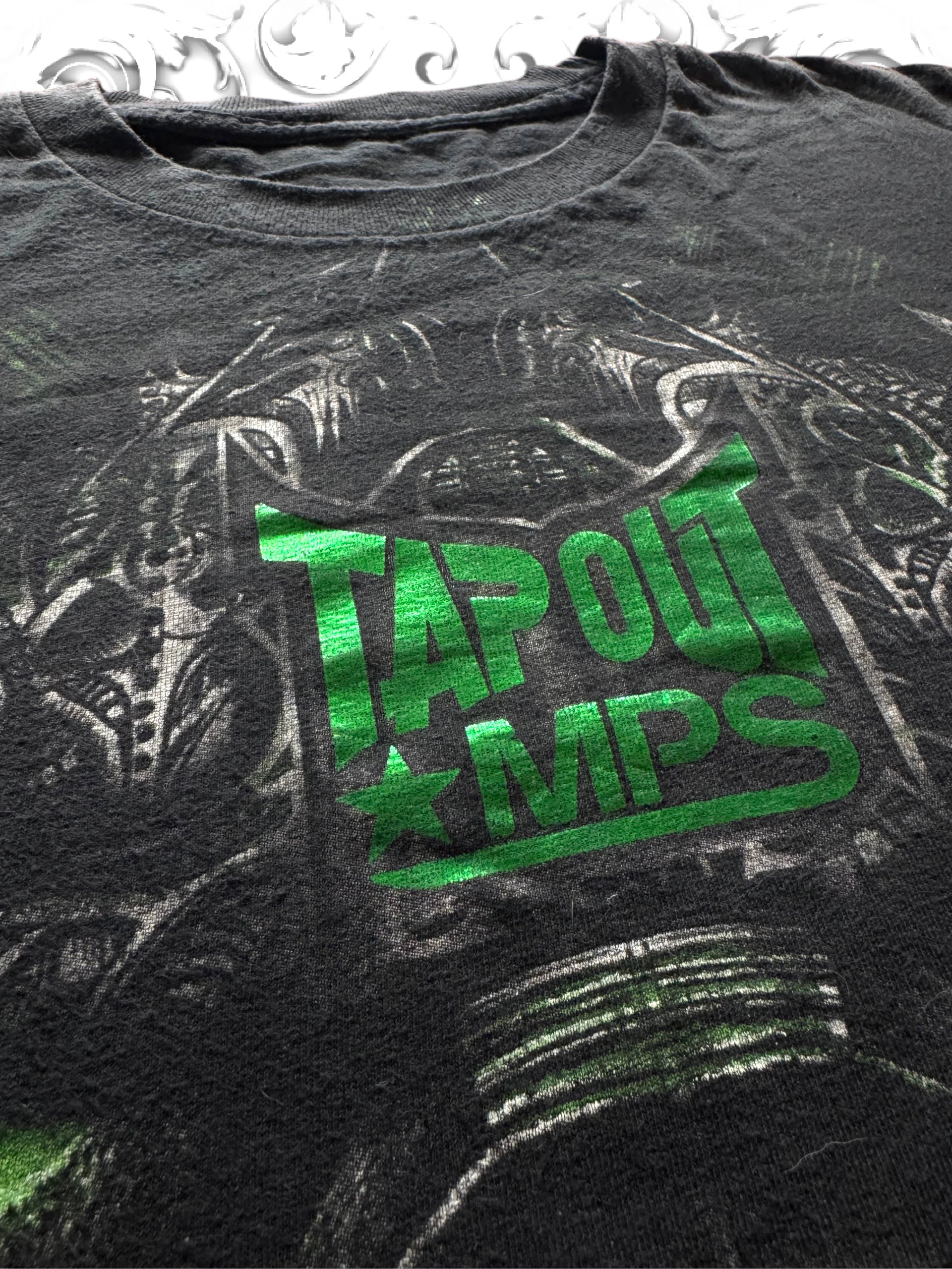 Tapout MPS 2000s Green Bull Grunge Shirt