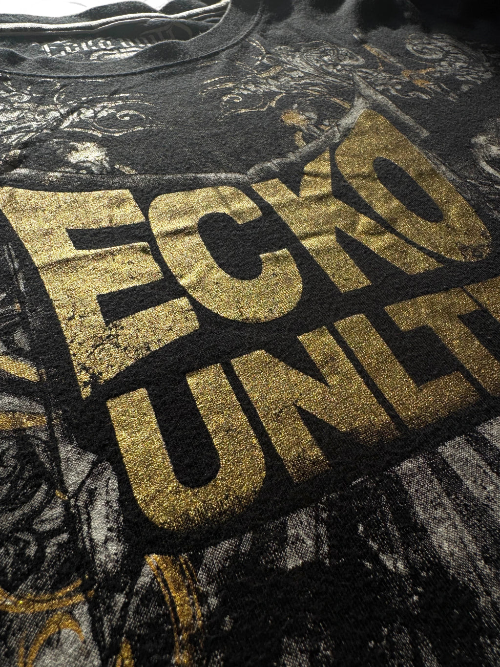 Ecko Unltd Embellished Skull Print with Golden Logo 2000s Shirt