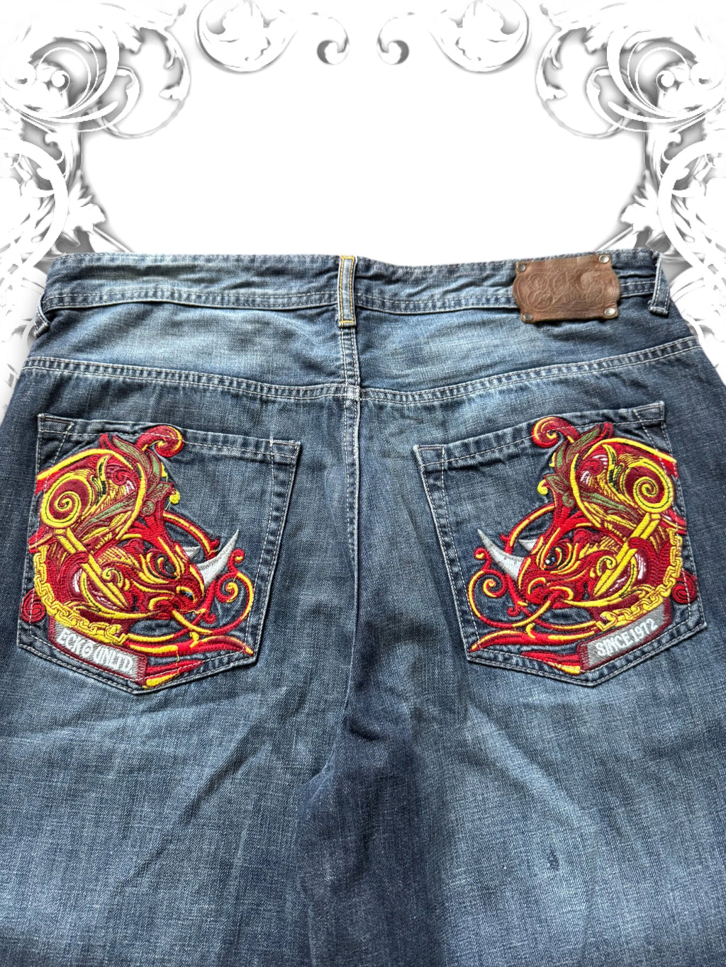 Ecko Unltd. Embroidered Red Rhino Vintage Jorts