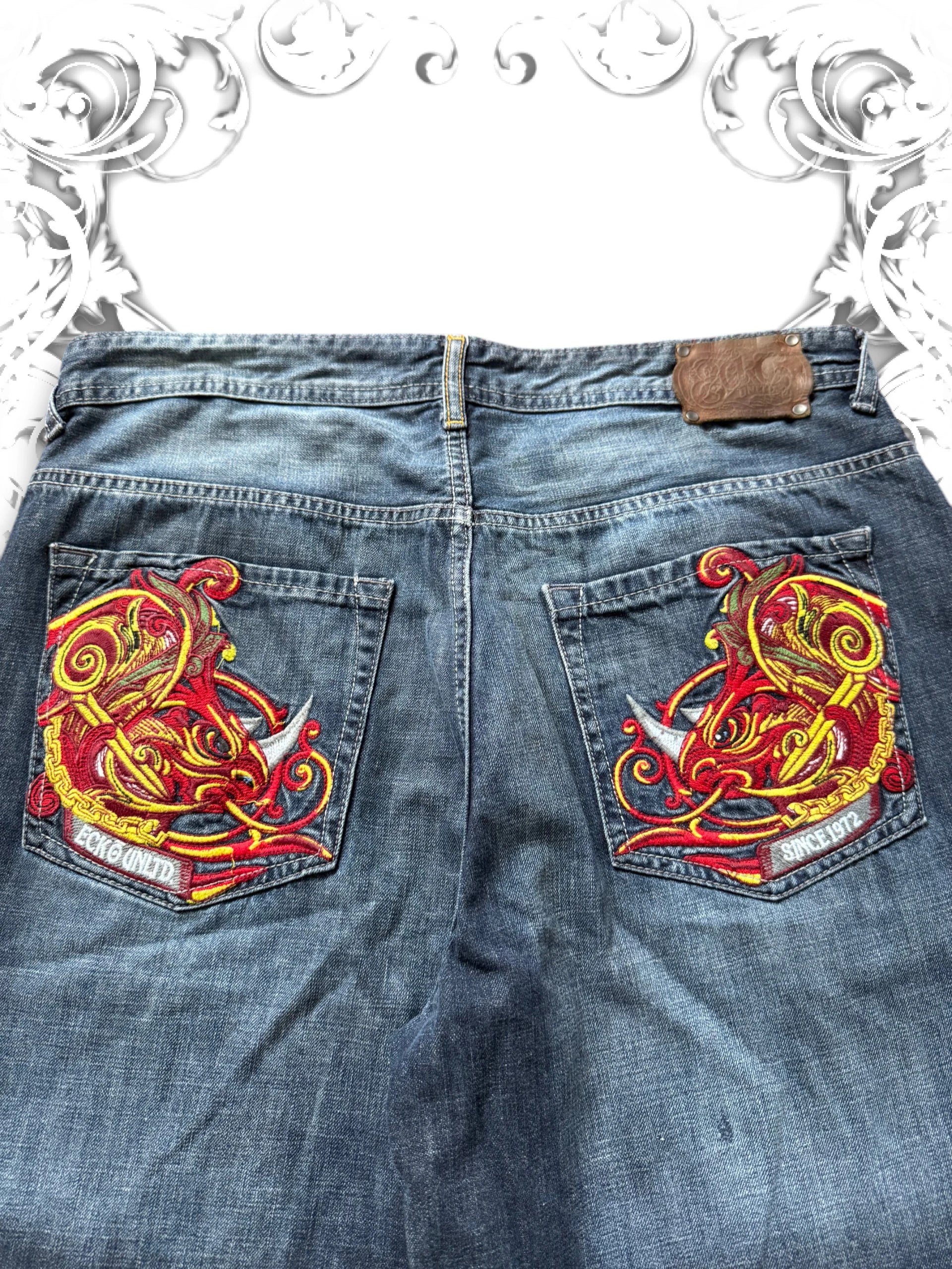 Ecko Unltd. Embroidered Red Rhino Vintage Jorts