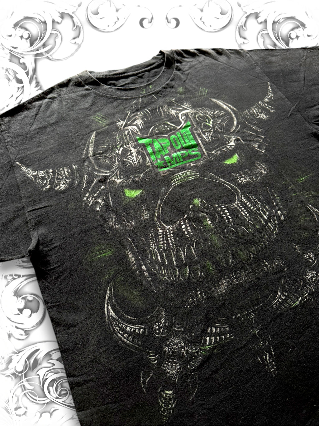 Tapout MPS 2000s Green Bull Grunge Shirt