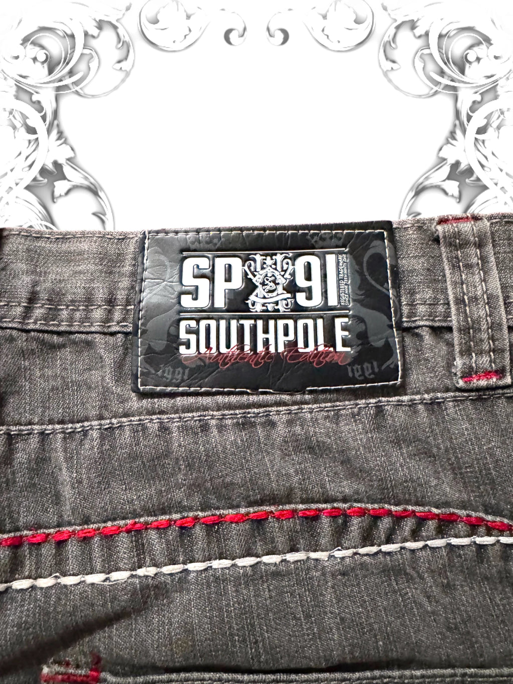 Southpole Red Tab Heraldic Insignia Vintage Jorts
