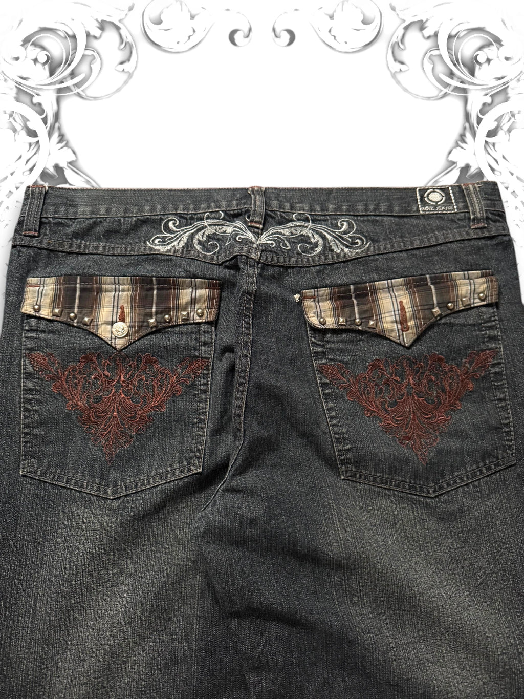 Noiz 2000s Baggy Pants with Studded Back Pockets