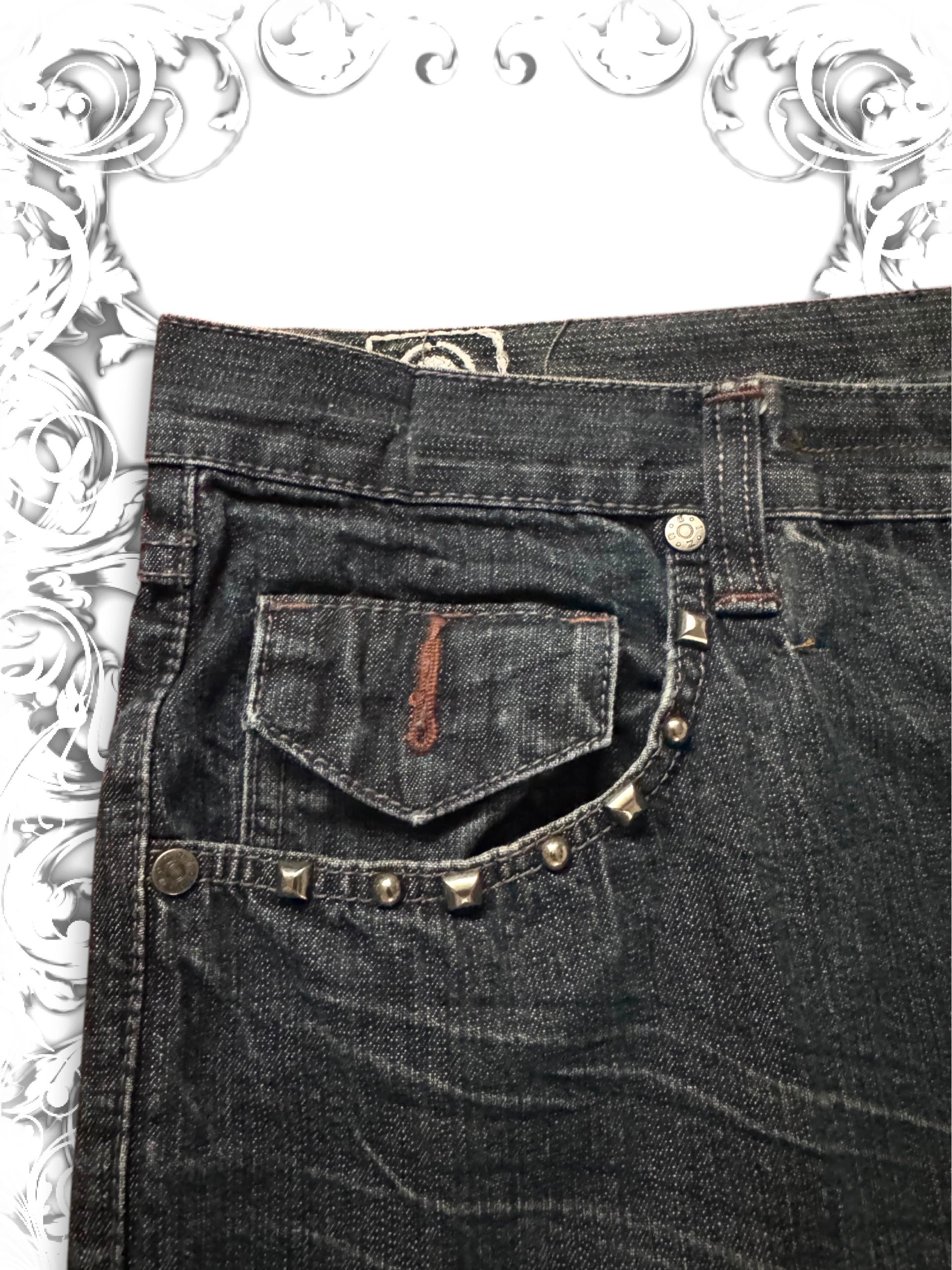 Noiz 2000s Baggy Pants with Studded Back Pockets