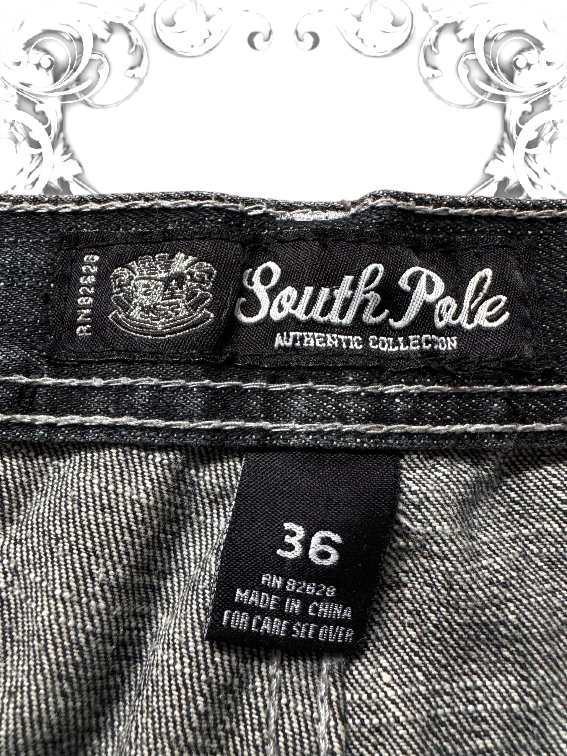 Southpole Authentic Collection 2000s Baggy Jorts