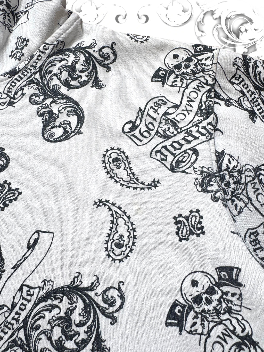 Southpole Rare Crossbone Paisley 2000s Zip Hoodie