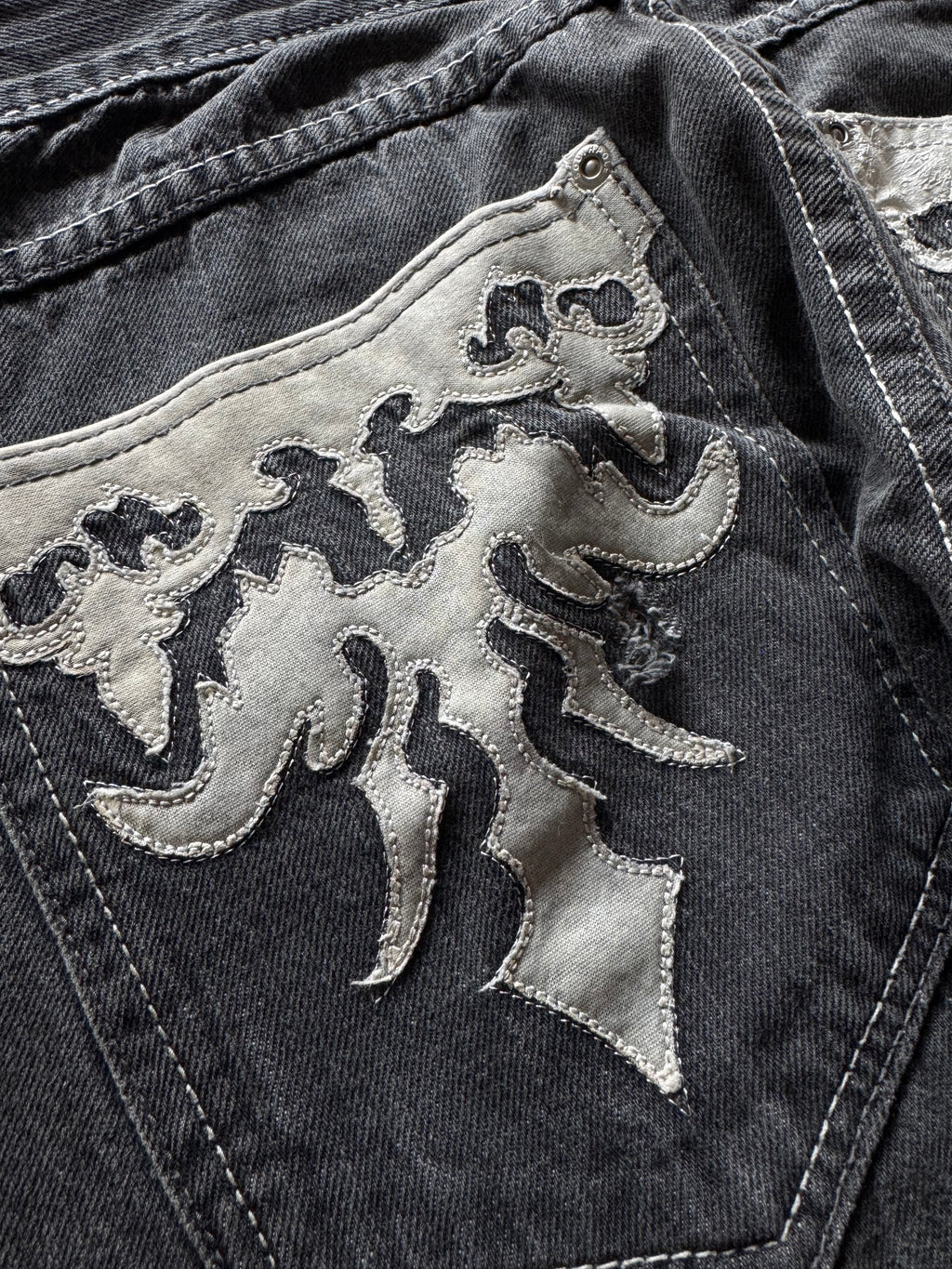 Southpole Silver Tab Baggy Pants with Embroidered Sigil Back Pockets