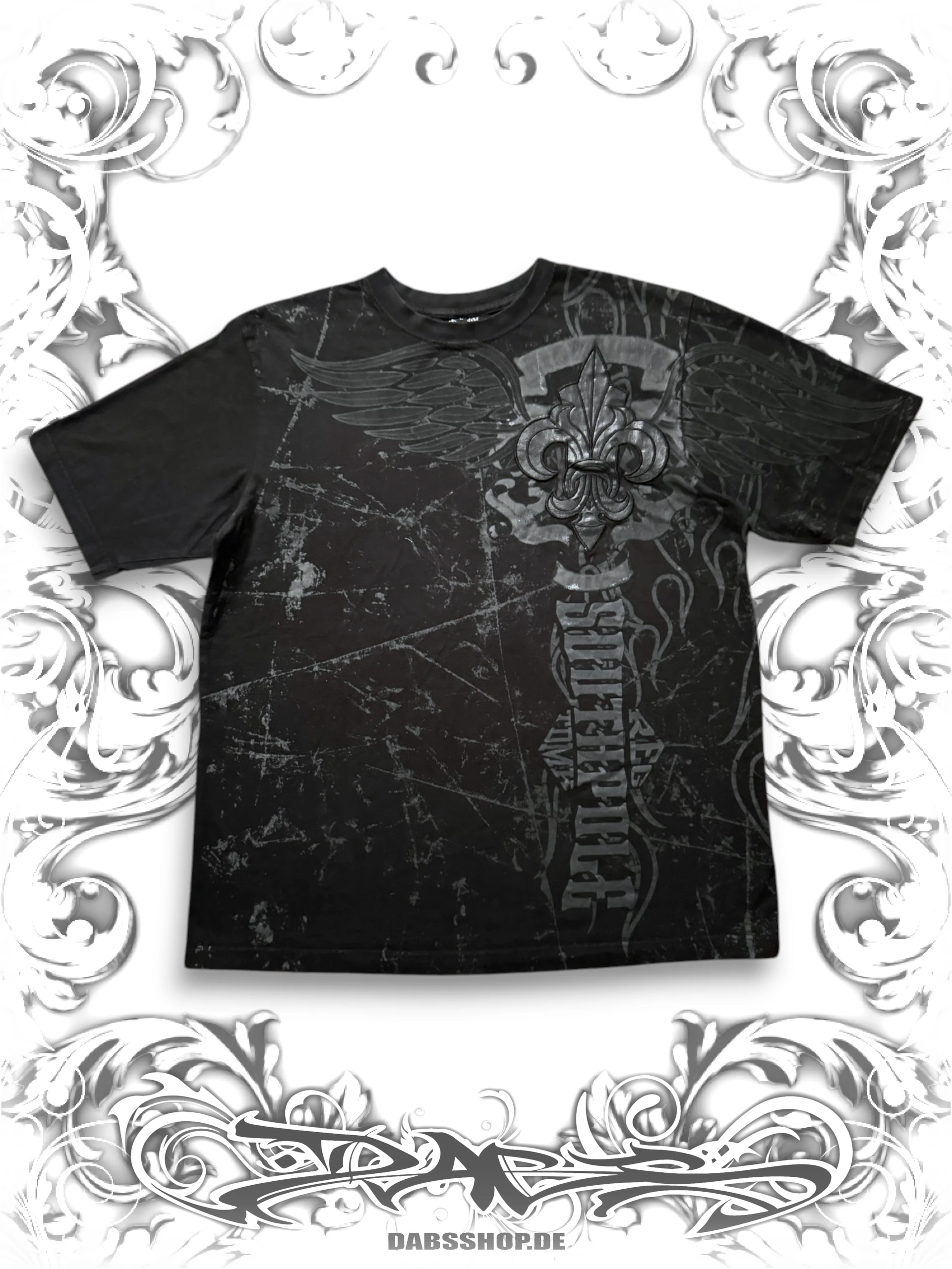 Southpole vintage T-shirt with emblem graphic and 2000s hip hop streetwear style